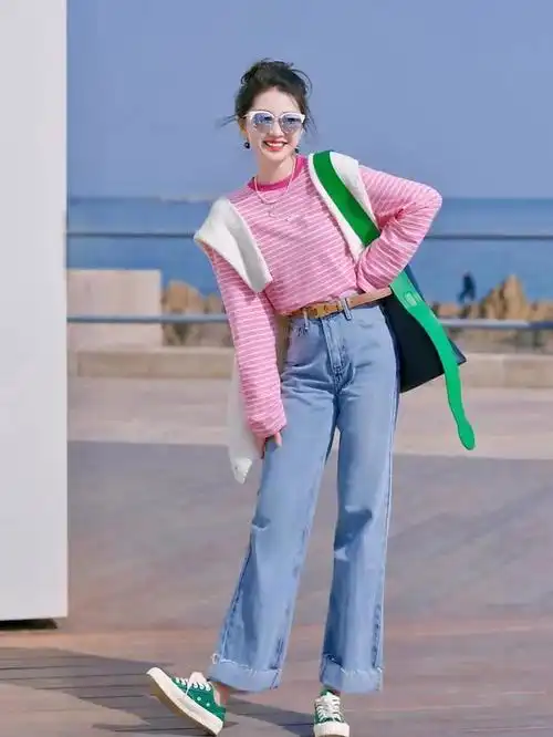 拍照姿势千千万,全身照这样拍,气质漂亮身材又好